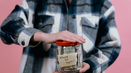 Illusztráció: Tima Miroshnichenko