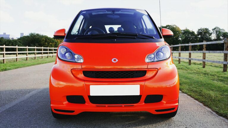 Miért válthatják le hamarosan az okosszemüvegek a zsebünkben lapuló telefonokat